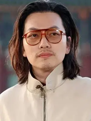 Lee Dong Hwi