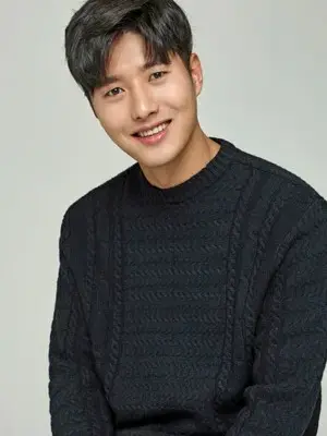 Shin Jung Yoon