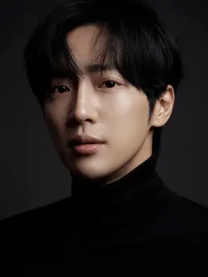 Lee Sang Yeob