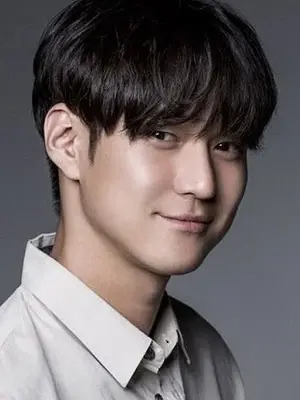 Go Kyung Pyo