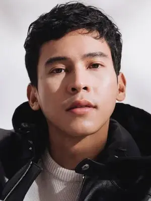 Enchong Dee