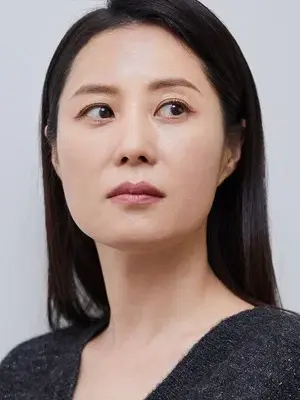 Moon So Ri