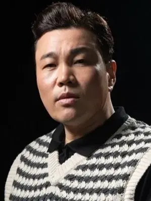 Shin Seung Hwan