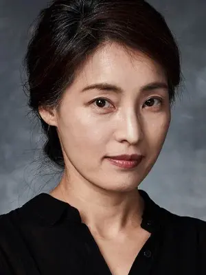 Kang Ji Eun