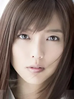 Mano Erina