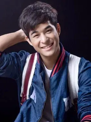 Art Pakpoom Juanchainat