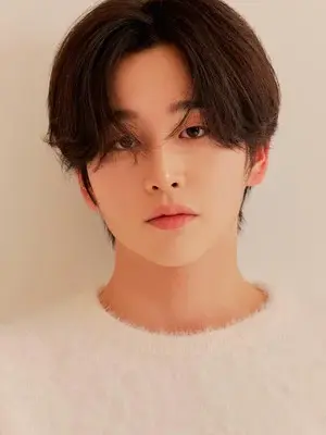 Kim Yoon Woo