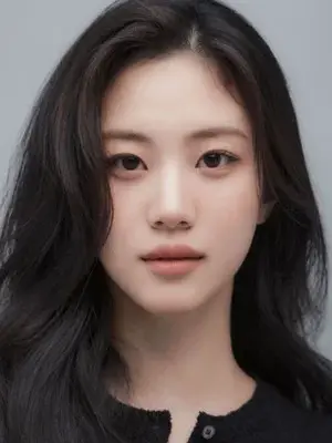 Hong Hwa Yeon