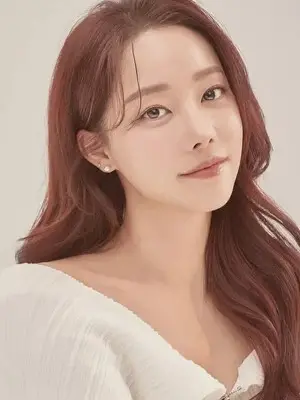 Go Woo Ri