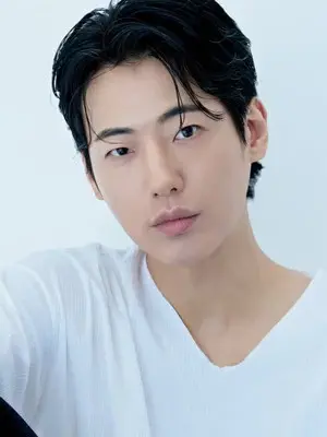 Shon Min Ho