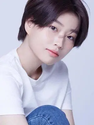 Son Young Joo