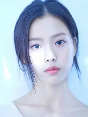 Go Min Si