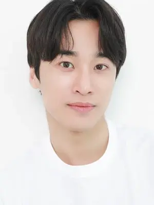 Shin Woo Gyum