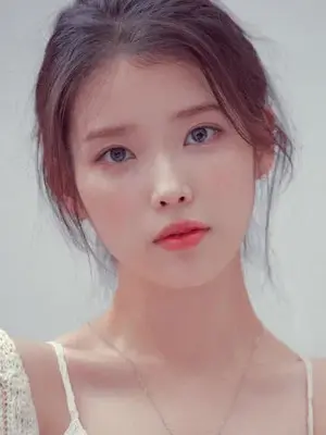 IU