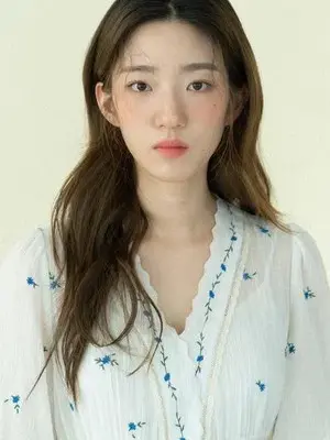Kang Chae Young