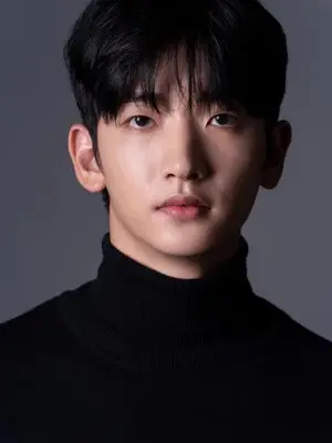 Hong Eun Ki